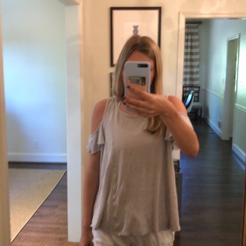 GREY TOP